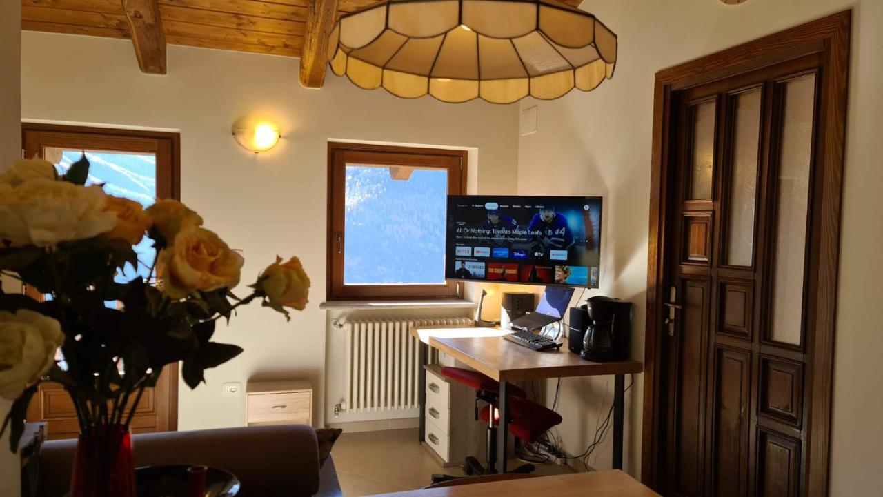 Independent Chalet With Breathtaking View Villar Pellice Eksteriør bilde